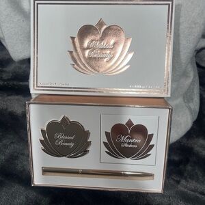 Blessed Beauty Natural Eye Shadow Set & Brush Set